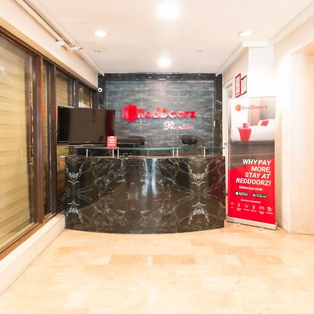 Reddoorz Premium Near Greenbelt Makati - Vaccinated Staff San Pedro Makati Eksteriør billede