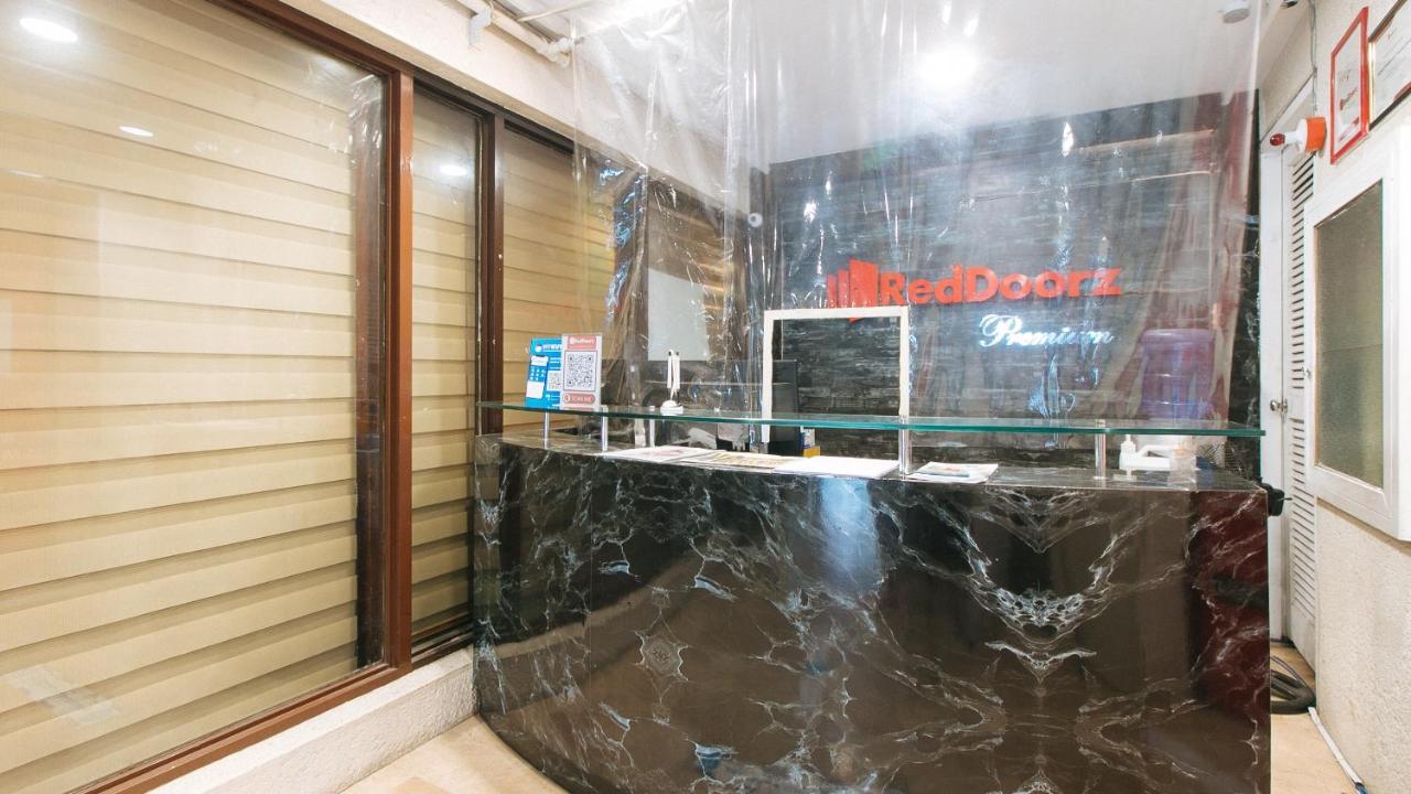 Reddoorz Premium Near Greenbelt Makati - Vaccinated Staff San Pedro Makati Eksteriør billede