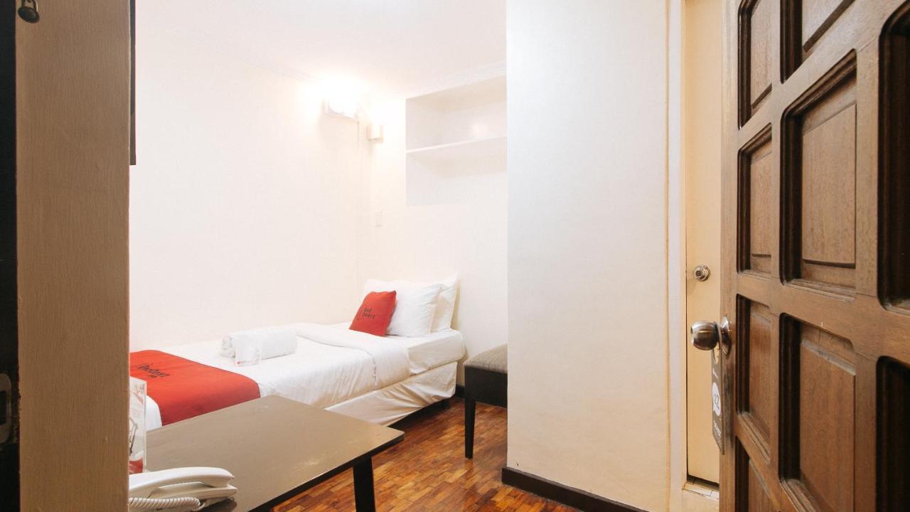 Reddoorz Premium Near Greenbelt Makati - Vaccinated Staff San Pedro Makati Eksteriør billede