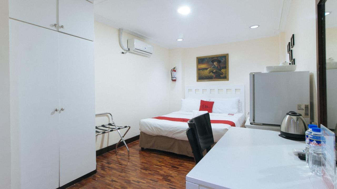 Reddoorz Premium Near Greenbelt Makati - Vaccinated Staff San Pedro Makati Eksteriør billede