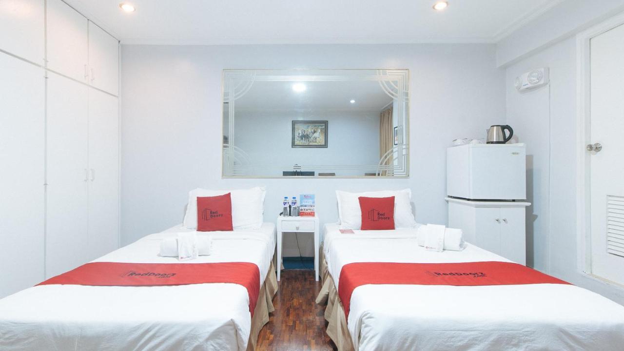 Reddoorz Premium Near Greenbelt Makati - Vaccinated Staff San Pedro Makati Eksteriør billede