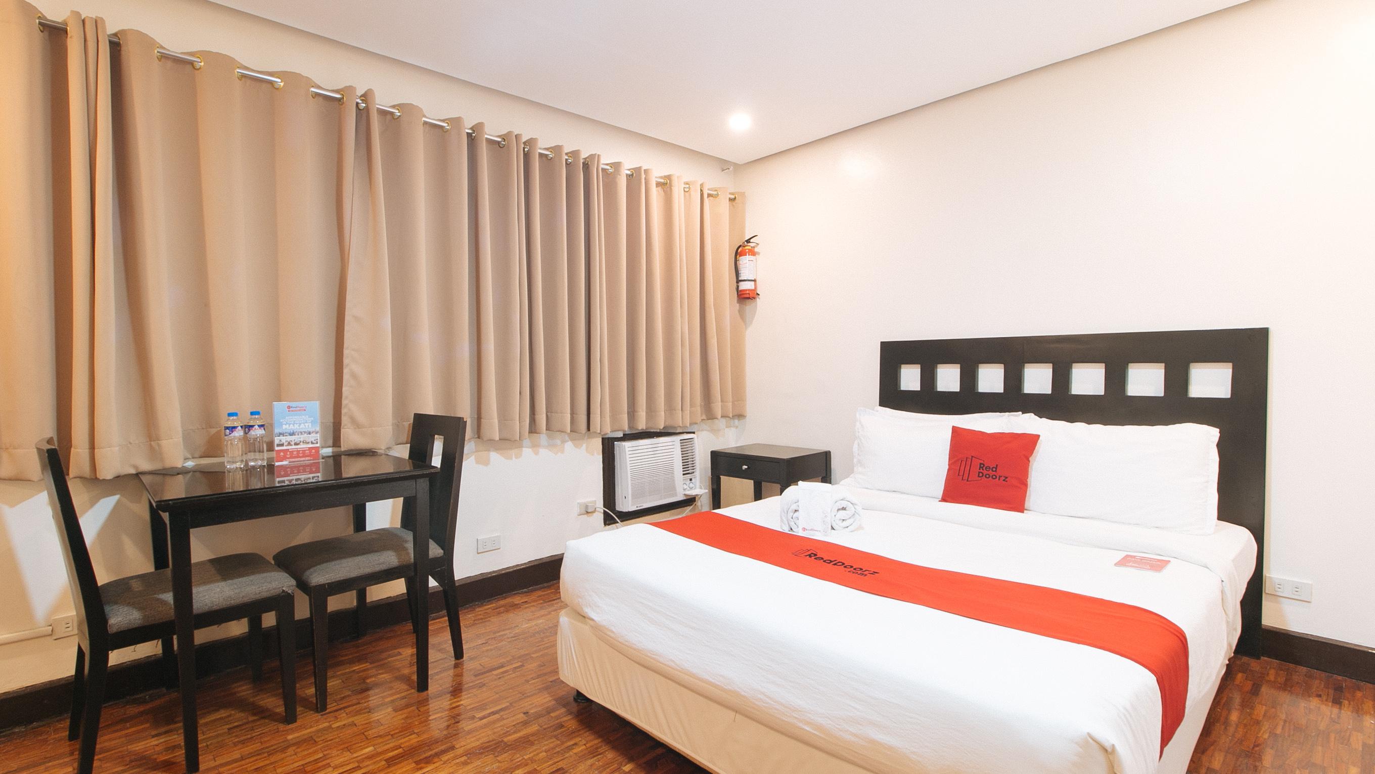 Reddoorz Premium Near Greenbelt Makati - Vaccinated Staff San Pedro Makati Eksteriør billede