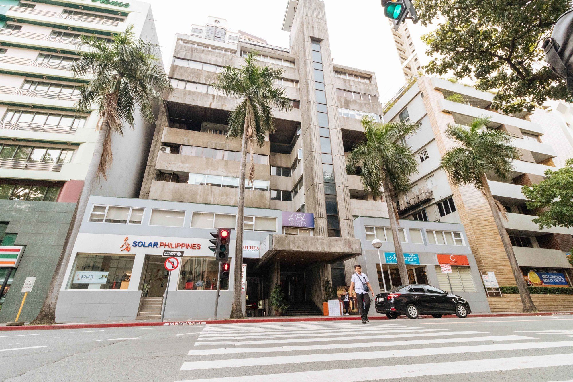 Reddoorz Premium Near Greenbelt Makati - Vaccinated Staff San Pedro Makati Eksteriør billede